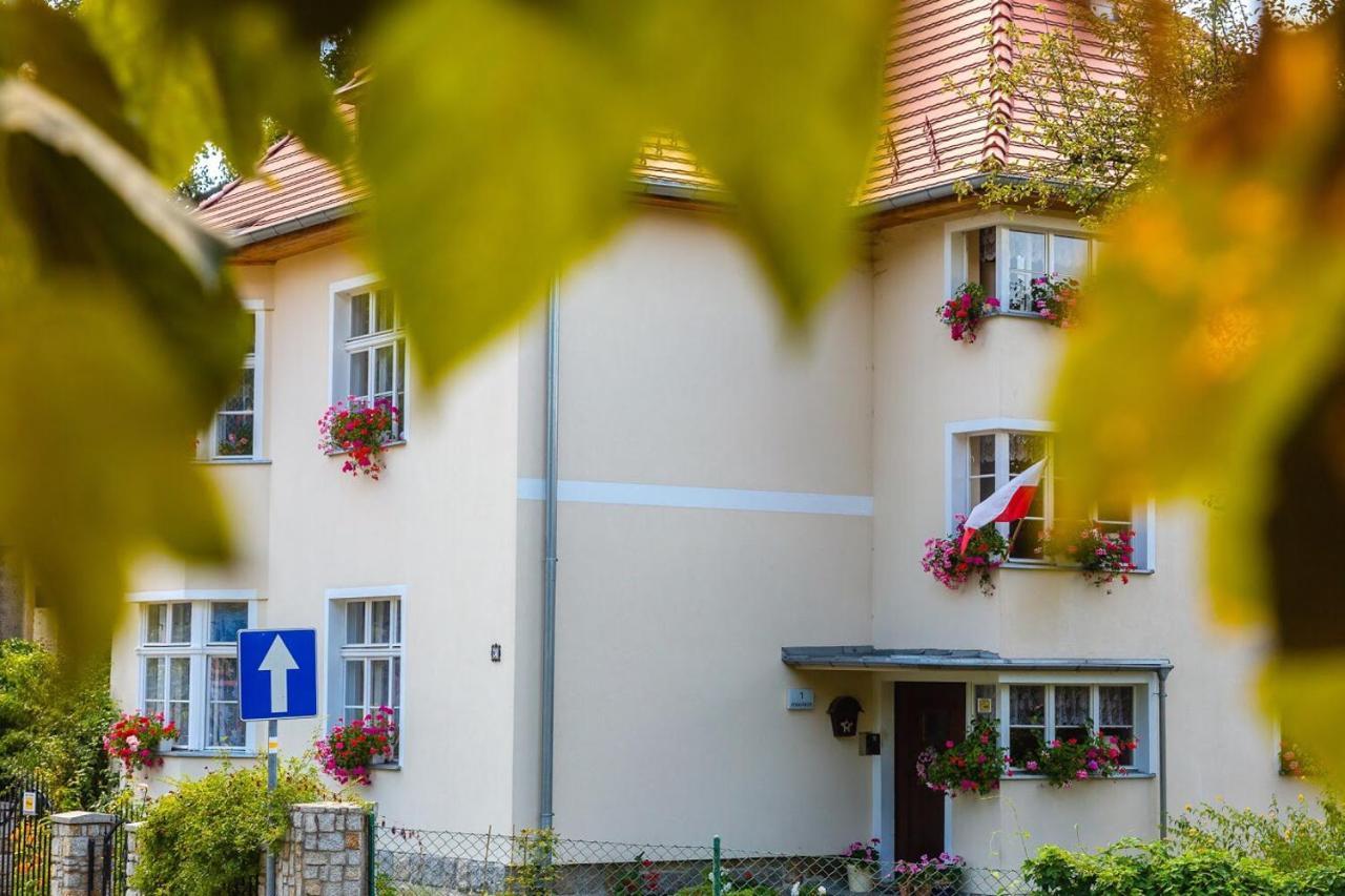 Dom Pod Rybia Skala Apartment Jelenia Gora Luaran gambar